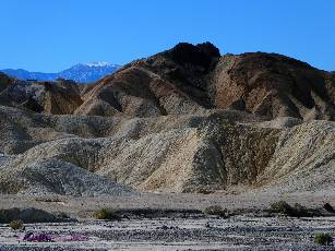 Death-Valley-2020-day0-2  Panamint peeking  w.jpg (432481 bytes)
